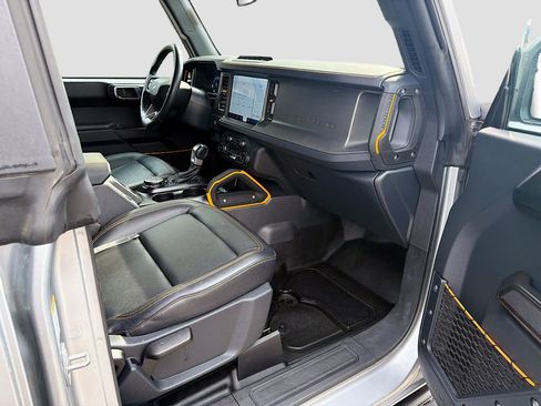 Used 2024 Ford Bronco Badlands image 13