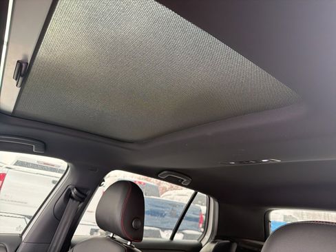 Used 2020 Volkswagen GTI SE image 9