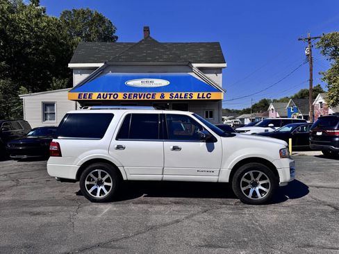 Used 2015 Ford Expedition Platinum image 1