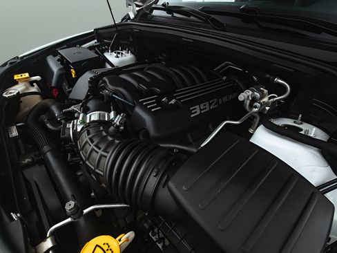 Used 2020 Dodge Durango SRT w/ Premium Interior Group image 38