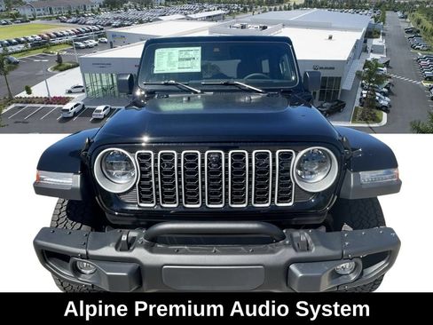 New 2025 Jeep Wrangler Unlimited Sahara AWD/4WD image 9