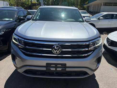 Used 2023 Volkswagen Atlas SE w/ Panoramic Sunroof Package AWD/4WD image 2