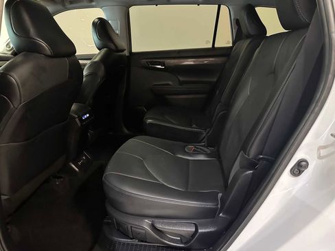 Certified 2022 Toyota Highlander Limited image 23