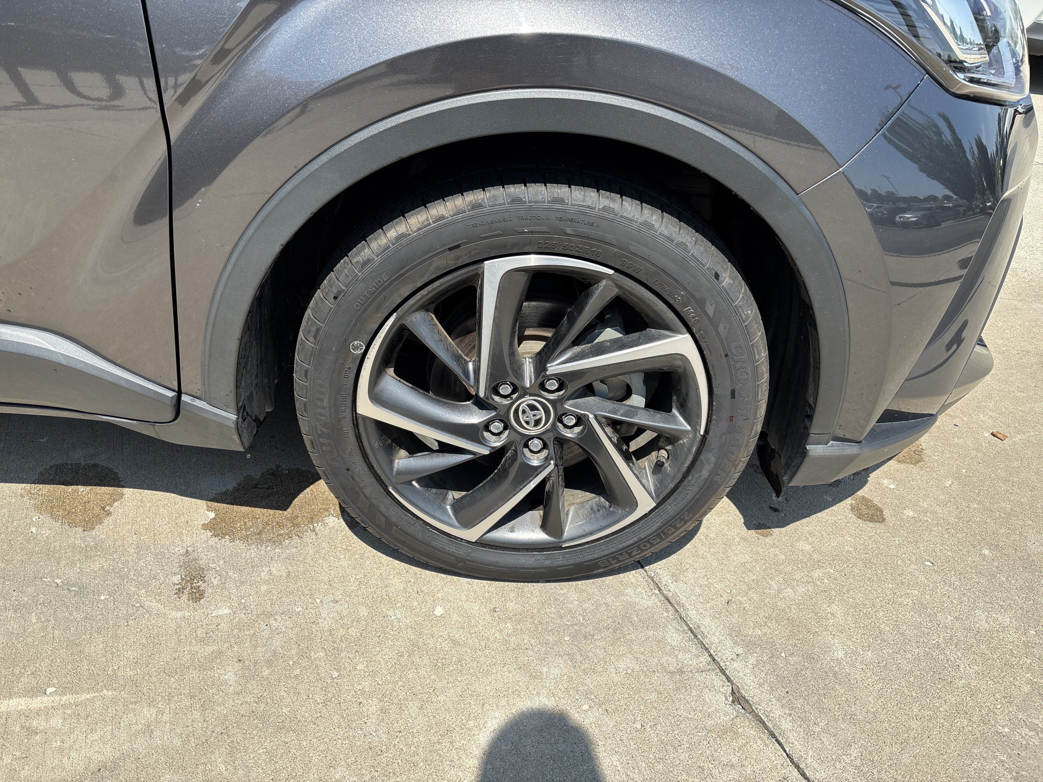 Used 2021 Toyota C-HR Limited FWD image 34