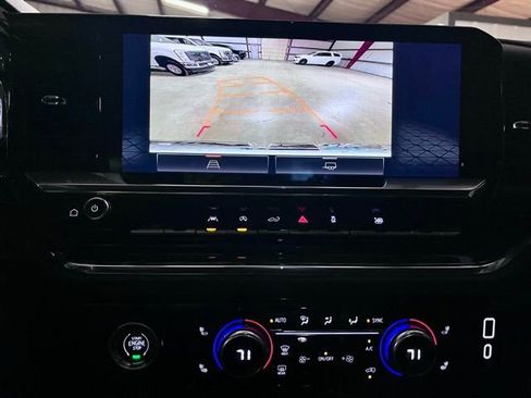 Used 2024 GMC Sierra 1500 Elevation image 16