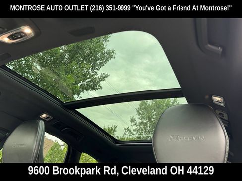 Used 2020 Volvo XC60 T8 R-Design AWD/4WD image 32