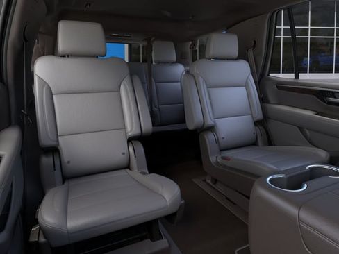 New 2026 Chevrolet Tahoe Z71 w/ Z71 Off-Road Package AWD/4WD image 17