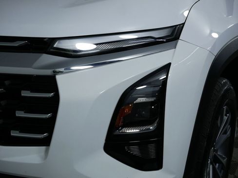 Used 2025 Chevrolet Equinox LT image 14