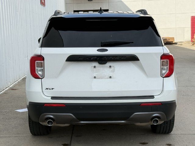 Used 2022 Ford Explorer XLT w/ Equipment Group 202A RWD image 5