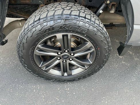 Used 2021 Ford F150 Lariat AWD/4WD image 11