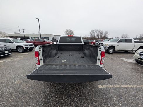 Used 2024 RAM 3500 Big Horn image 13