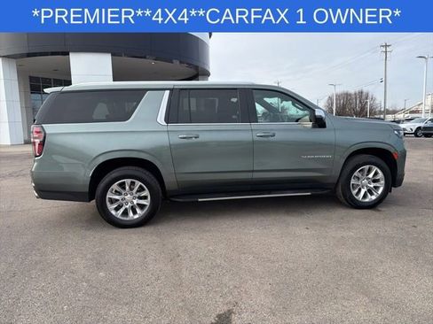 Used 2023 Chevrolet Suburban Premier image 17