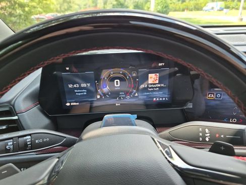New 2027 Chevrolet Traverse RS FWD image 20