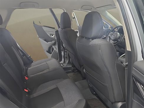 Used 2021 Subaru Outback Premium image 17