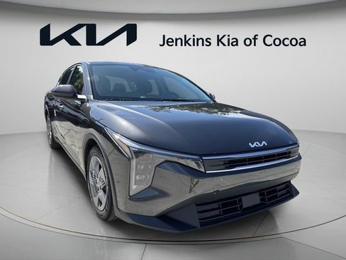 New 2026 Kia K4 FWD image 2