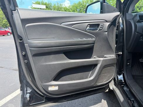 Used 2023 Honda Ridgeline RTL-E image 18