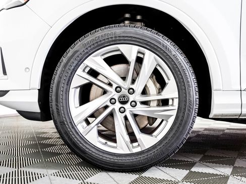 Used 2023 Audi Q7 2.0T Premium w/ Convenience Package image 6