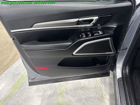 Used 2020 Kia Telluride LX image 26