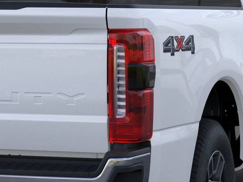 New 2026 Ford F250 Lariat AWD/4WD image 22