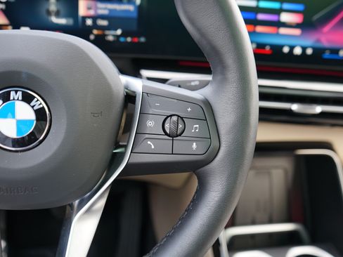 Used 2025 BMW X2 xDrive28i w/ Convenience Package image 34