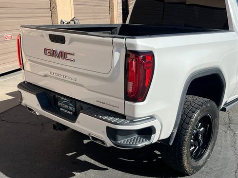 Used 2021 GMC Sierra 1500 Denali w/ Denali Ultimate Package AWD/4WD image 15