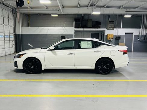 New 2025 Nissan Altima 2.5 SV w/ SV Special Edition Package image 14