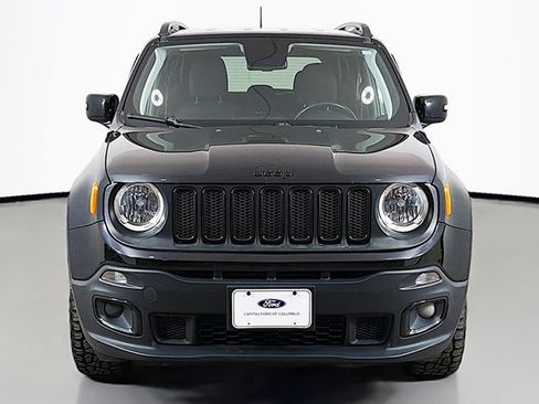 Used 2018 Jeep Renegade Altitude AWD/4WD image 11