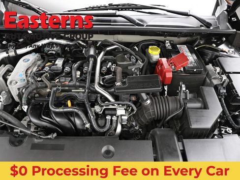 Used 2023 Nissan Sentra SR w/ SR Premium Package FWD image 7