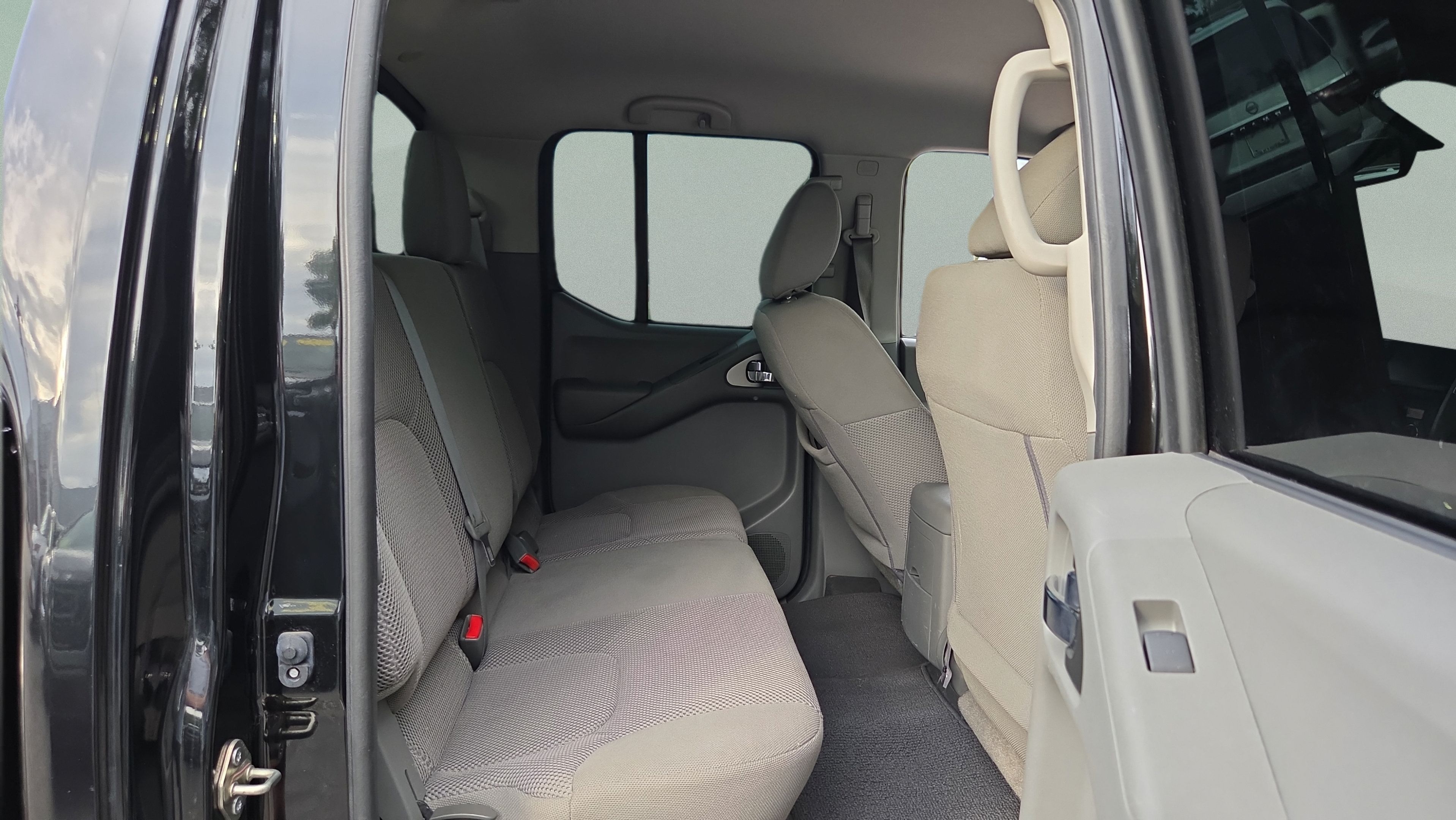 Used 2019 Nissan Frontier SV w/ Value Truck Package RWD image 18