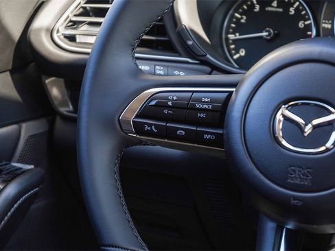 New 2025 MAZDA CX-30 AWD 2.5 S w/ Select Sport Pkg image 18