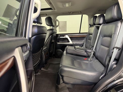 Used 2021 Toyota Land Cruiser AWD/4WD image 20