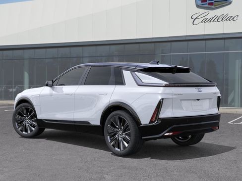 New 2026 Cadillac Lyriq Signature Sport image 4