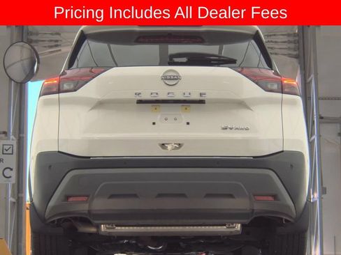Certified 2023 Nissan Rogue SV w/ SV Premium B Package AWD/4WD image 4