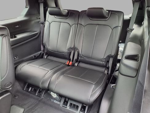 New 2026 Jeep Grand Cherokee L Limited AWD/4WD image 24