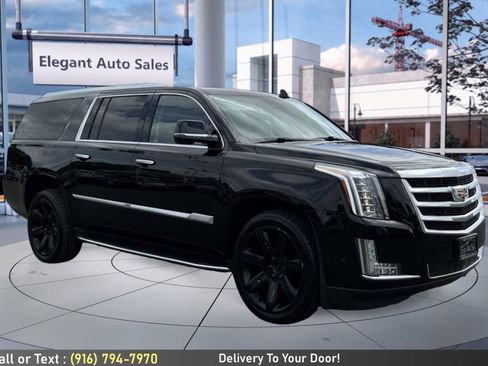 Used 2020 Cadillac Escalade ESV Premium Luxury AWD/4WD image 3