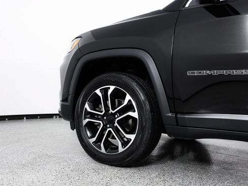 Used 2022 Jeep Compass Limited AWD/4WD image 6