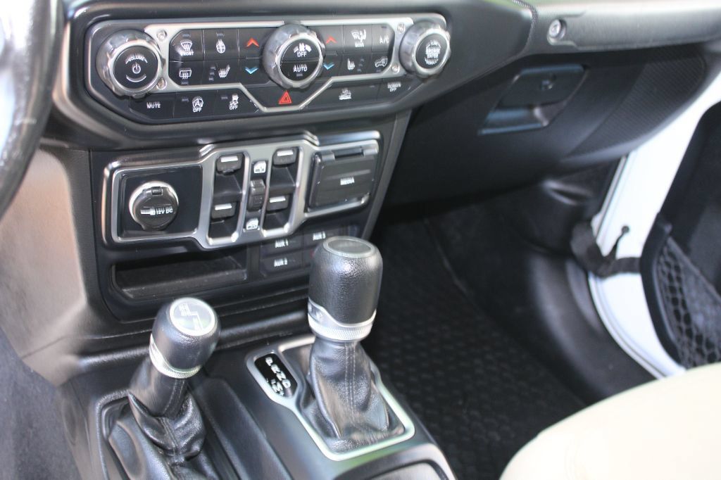 Used 2020 Jeep Gladiator Sport w/ Quick Order Package 24S AWD/4WD image 11