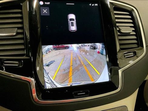 Certified 2023 Volvo XC90 B6 Ultimate AWD/4WD image 24