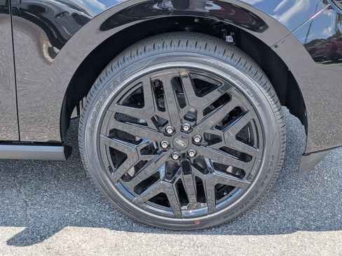 New 2026 Ford Expedition Platinum w/ Stealth Performance Package AWD/4WD image 6