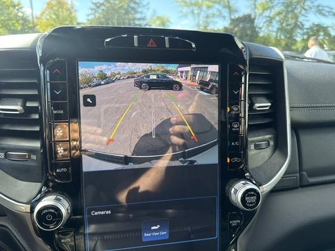 Used 2023 RAM 1500 Laramie image 24