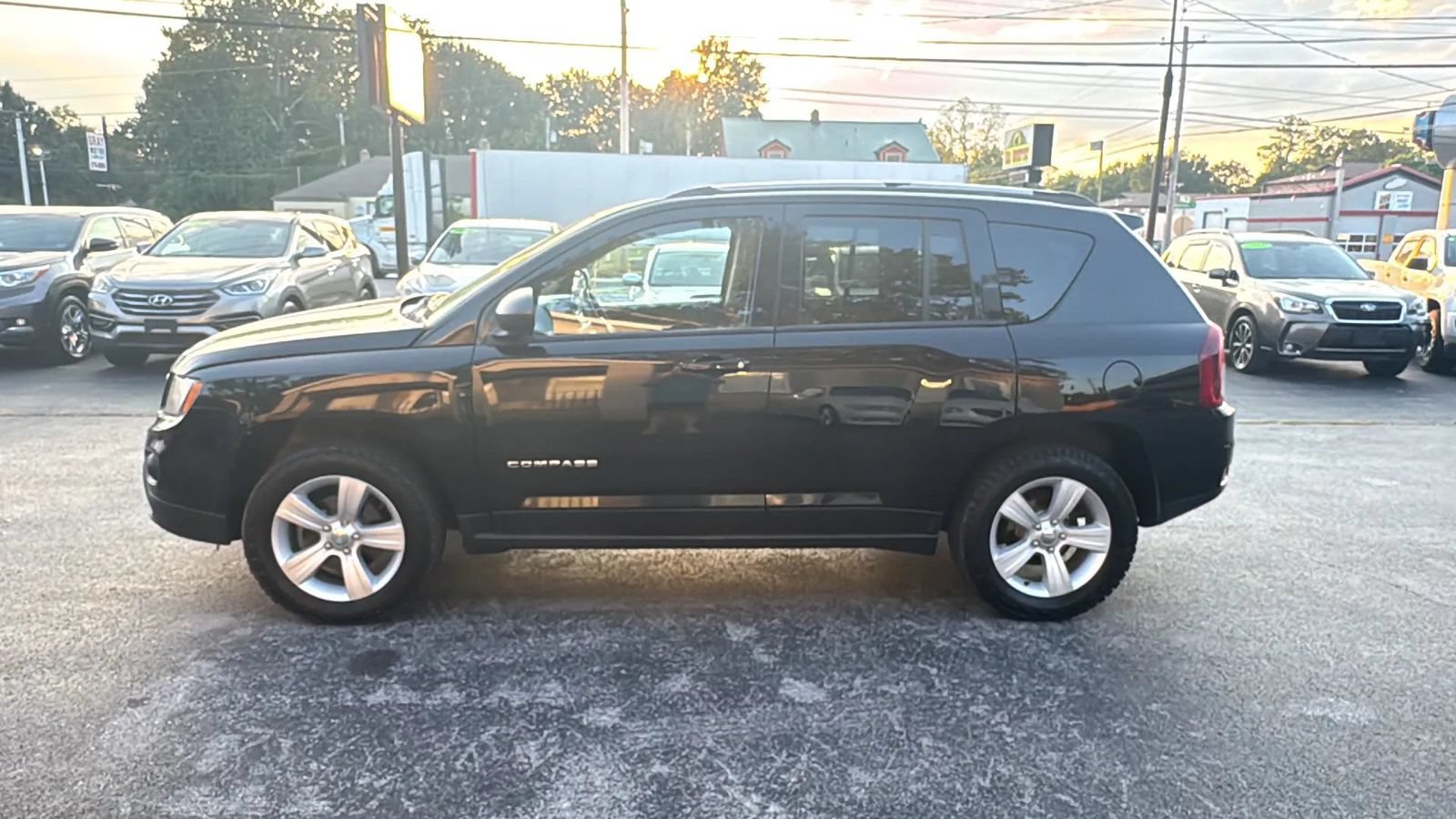 Used 2016 Jeep Compass Sport w/ Power Value Group AWD/4WD image 4
