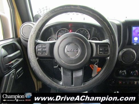 Used 2013 Jeep Wrangler Unlimited Sport image 22