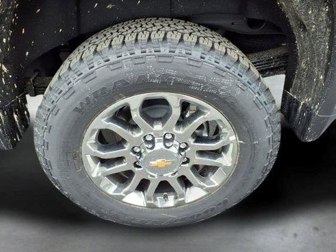 New 2026 Chevrolet Silverado 2500 LTZ w/ LTZ Plus Package AWD/4WD image 8