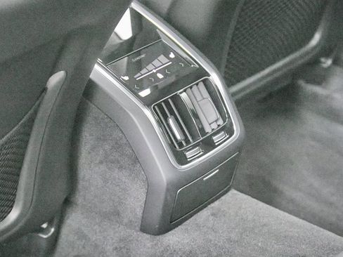 Certified 2025 Volvo S90 B6 Plus image 23