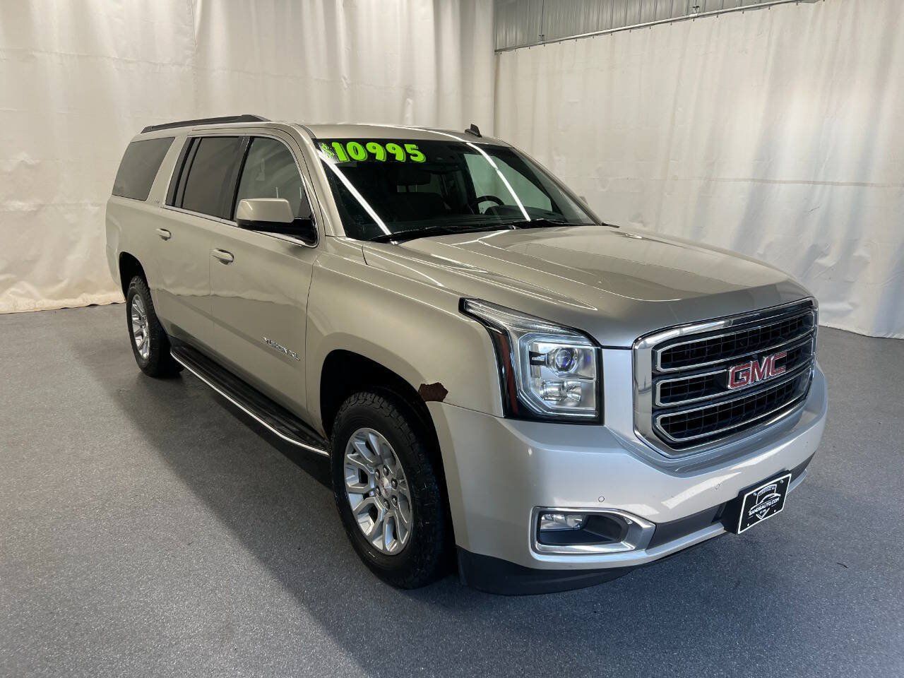 Used 2015 GMC Yukon XL SLT w/ HD Trailering Package AWD/4WD image 3