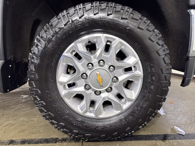 Used 2021 Chevrolet Silverado 3500 LTZ w/ LTZ Plus Package AWD/4WD image 12