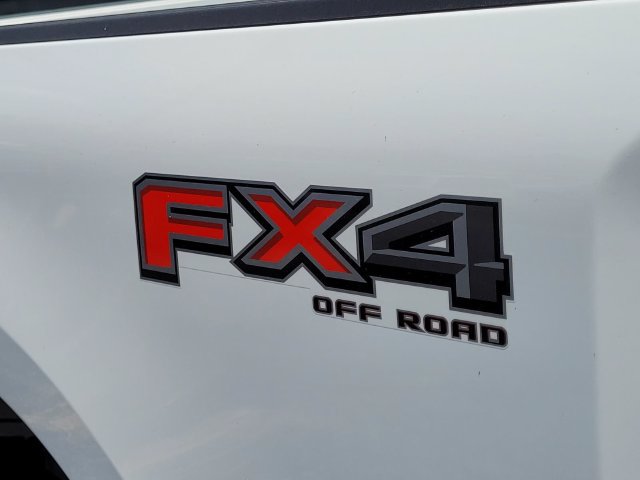 New 2026 Ford F250 XL w/ FX4 Off-Road Package AWD/4WD image 5