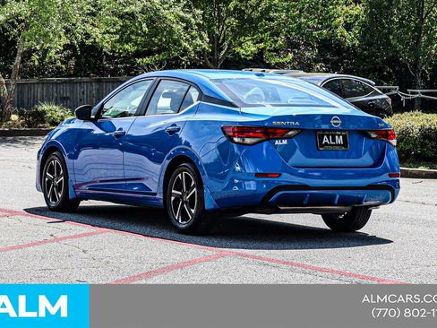 Used 2024 Nissan Sentra SV image 9