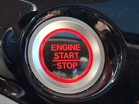 Used 2016 Honda Pilot Touring image 23