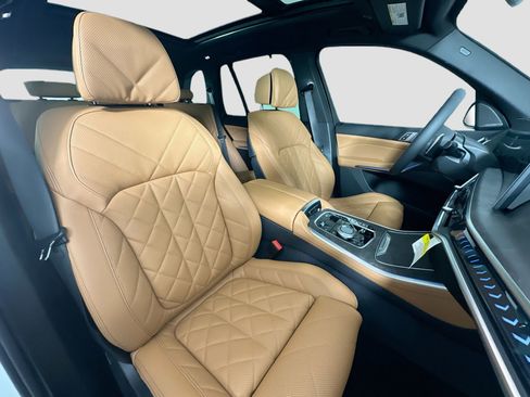 New 2026 BMW X5 xDrive50e image 29